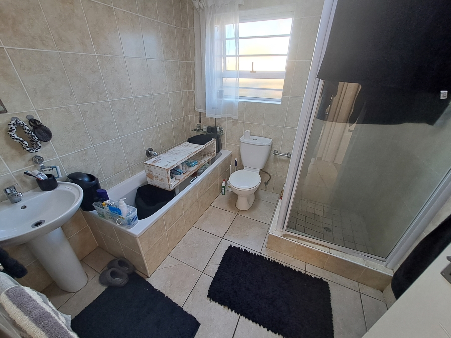 To Let 2 Bedroom Property for Rent in Lorraine Eastern Cape